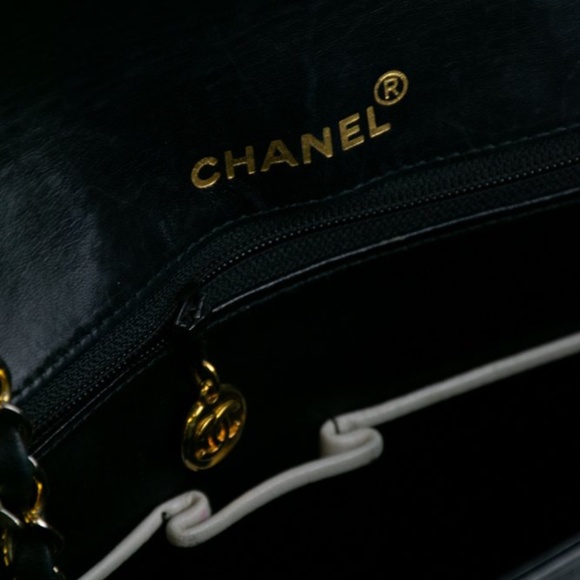 SOLD Chanel Vintage Single Flap Bag - Picture 14 of 16
